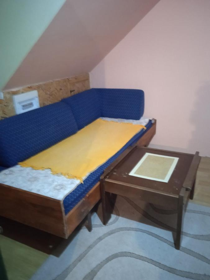 Holiday Home Vila Milka Kremna Exteriér fotografie