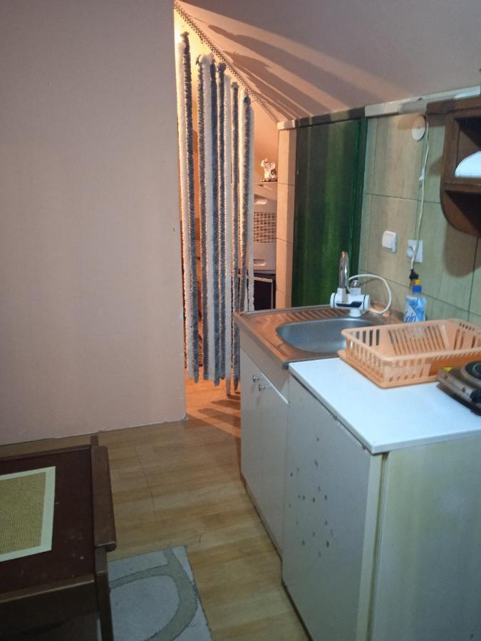Holiday Home Vila Milka Kremna Exteriér fotografie
