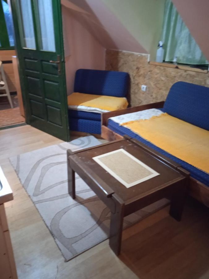 Holiday Home Vila Milka Kremna Exteriér fotografie