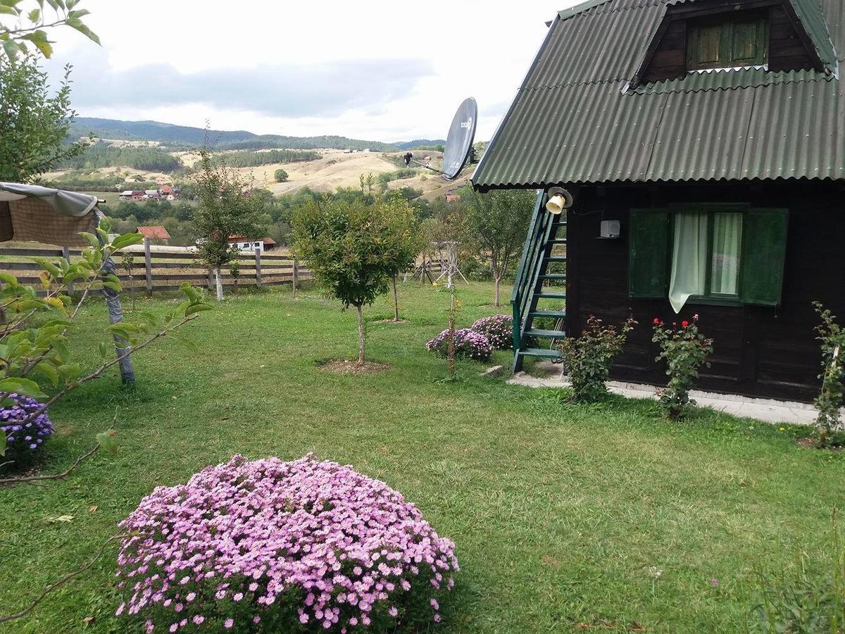 Holiday Home Vila Milka Kremna Exteriér fotografie