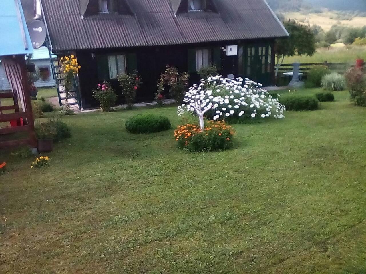 Holiday Home Vila Milka Kremna Exteriér fotografie